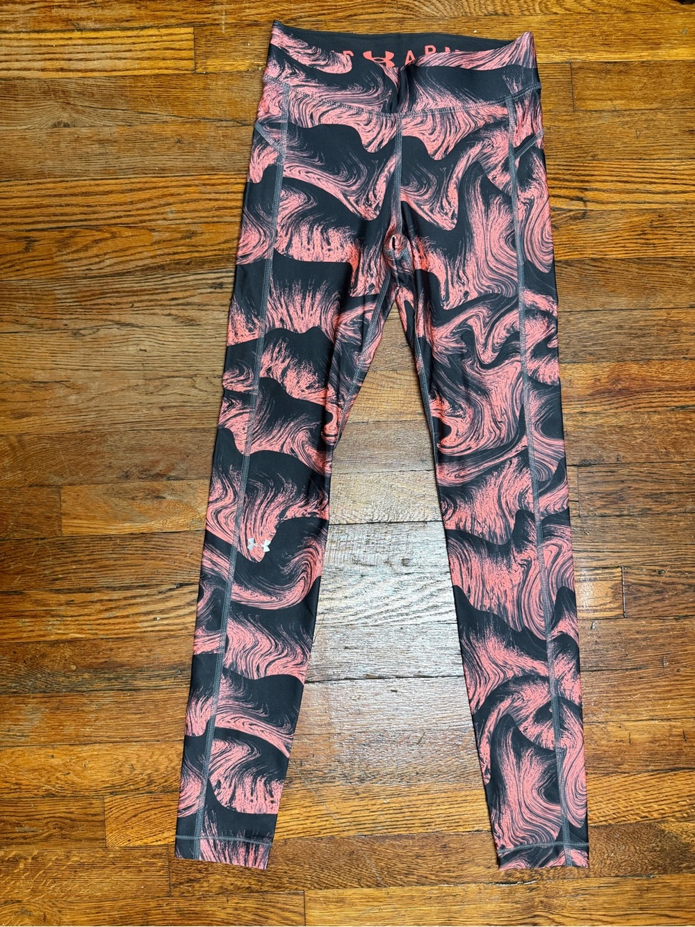 Under Armour Black and peach Swirl women’s Leggings